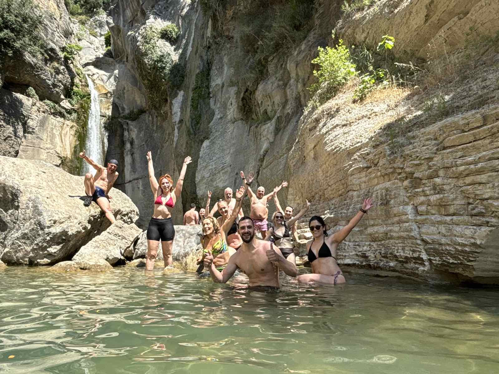 IMG-2ab5ae648279297eacdc07104b9ca618-V