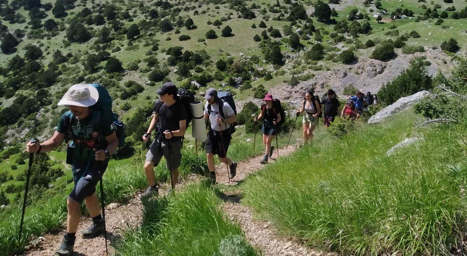 Οι Trekkers σε ανηφόρα της Τύμφης